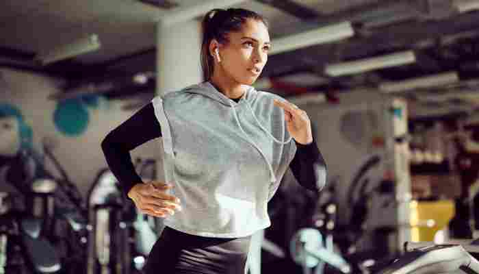 How to overcome gym anxiety? Fitness experts weigh in